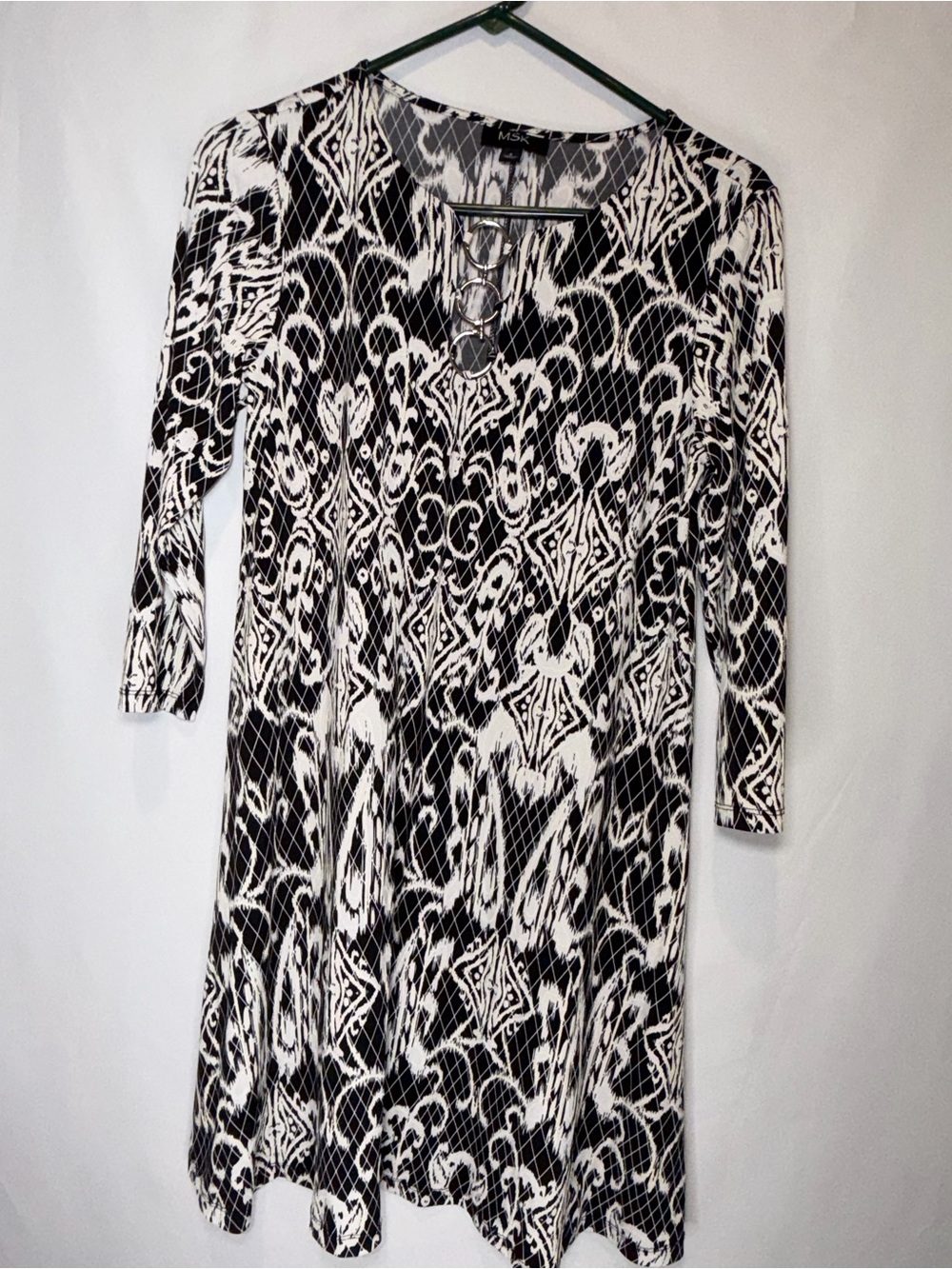 MSK Black & White Lace-Up Front Long Sleeve Dress